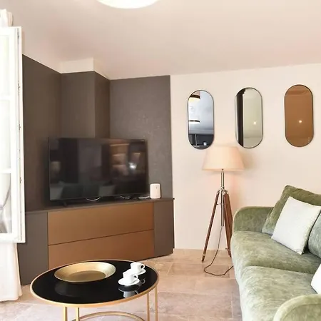 ヴィラ Picasso By The Sea Luxurious Design House Sea View Old For 6 アンティーブ